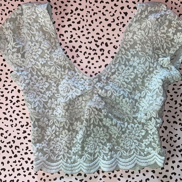 A&F crop lace top - Picture 1 of 4